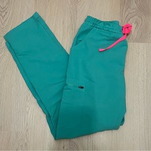 Figs surgical green scrub set